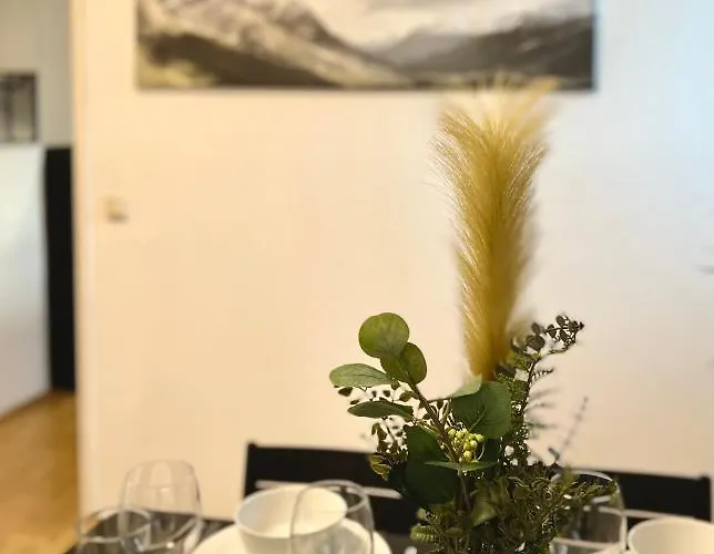 Urbanstays Landstrasse - Center - Near Casino Lägenhet *