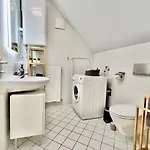 Urbanstays Landstrasse - Center - Near Casino Διαμέρισμα