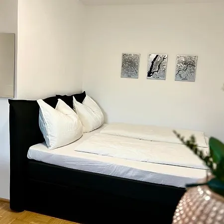 Urbanstays Landstrasse - Center - Near Casino